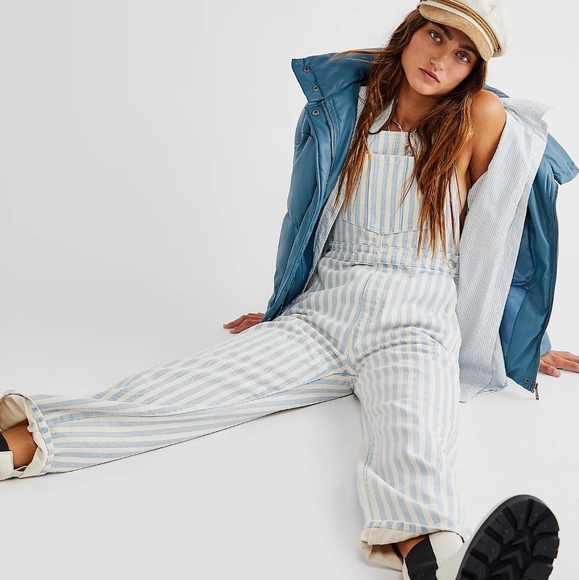 ROLLA'S Denim - Rolla's Orginal High Rise Straight Overalls in Sky Stripe Size 25 NWT